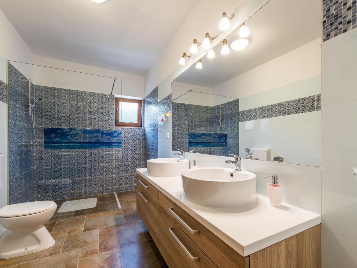 Holiday Home Velebit By Interhome Рованиска Екстериор снимка
