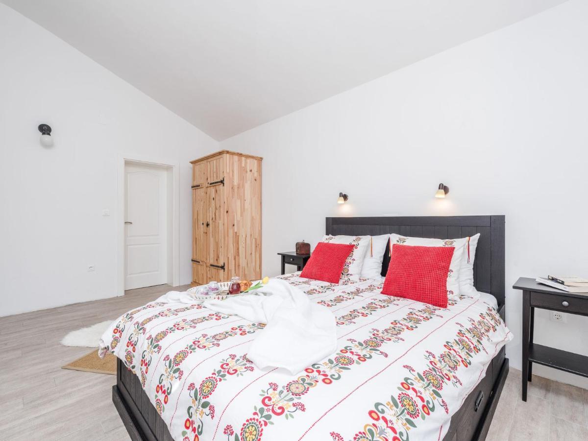 Holiday Home Velebit By Interhome Рованиска Екстериор снимка