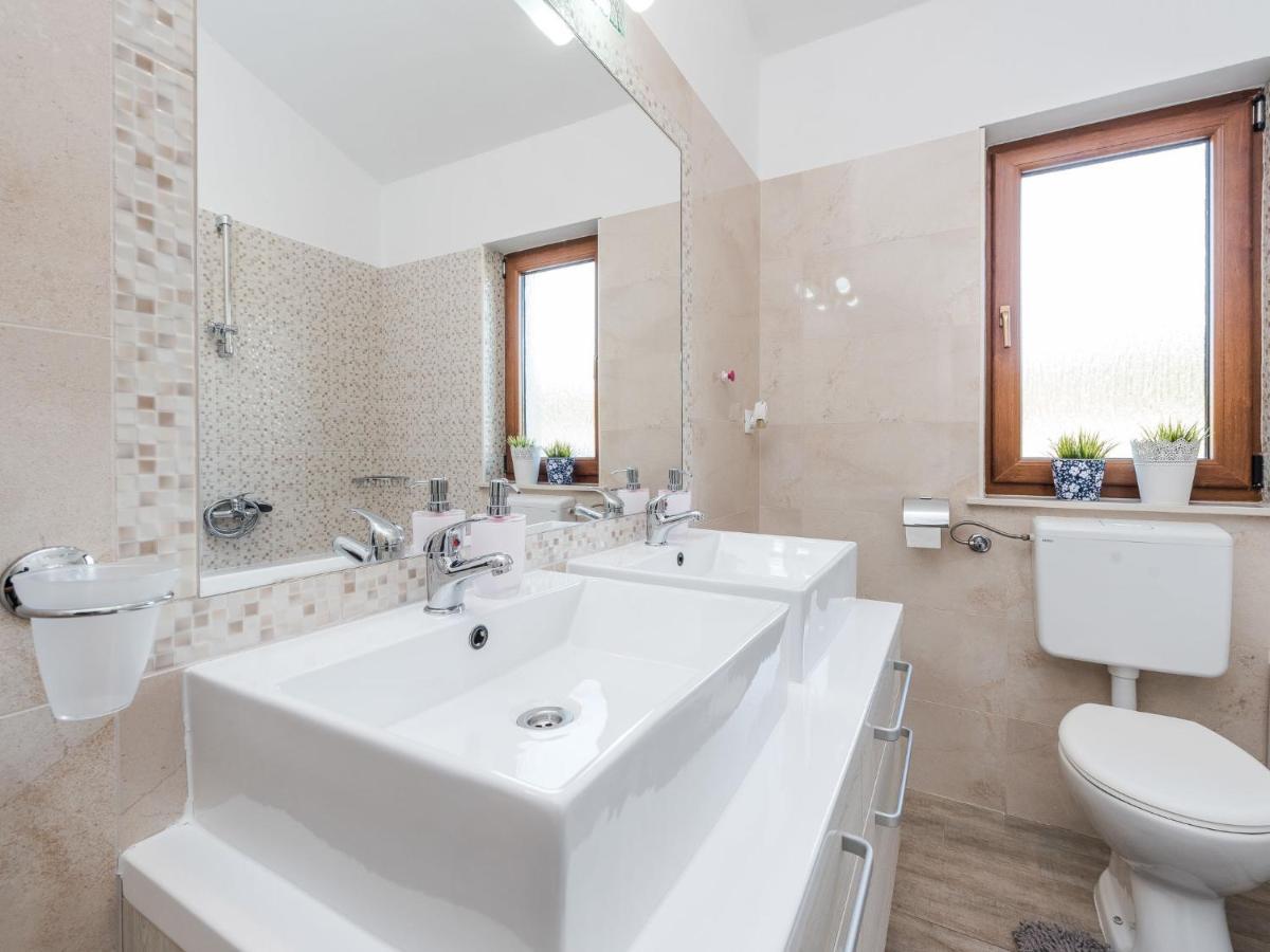 Holiday Home Velebit By Interhome Рованиска Екстериор снимка